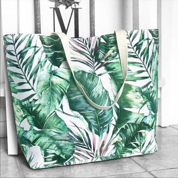 Large Tropical print tote 🚨1 LEFT🚨 - Picture 3 of 5